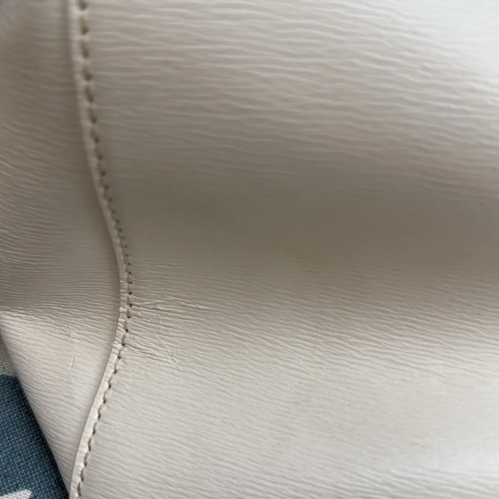 Ralph Lauren White Leather Business CEO Tote gold hardware **flawed**